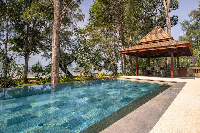 Koh Jum Beach Villas